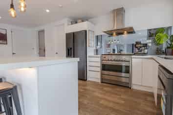 7 Pine Tree Road, HOKITIKA