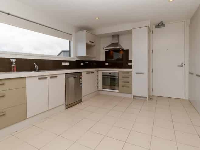 1G/84 Gunner Drive, Te Atatu Peninsula