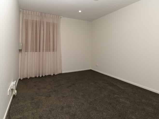 1G/84 Gunner Drive, Te Atatu Peninsula