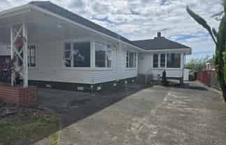 205 Hillsborough Road, Hillsborough