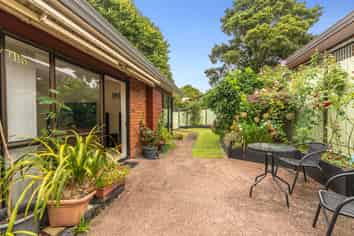 2/6 Arthur Road, Hillpark, Manurewa