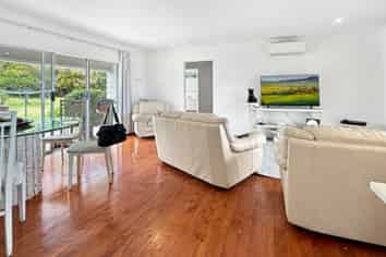 Auckland - Address withheld