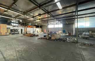 Prime Penrose HQ | Easy SH1 Access | 25 Parks