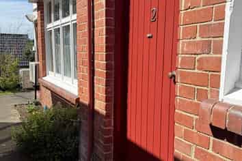 2/1 Queen Street, North Dunedin