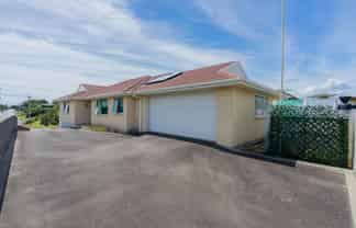 71 Tasman Road, Otaki Beach