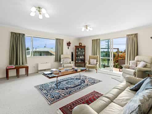 71 Tasman Road, Otaki Beach