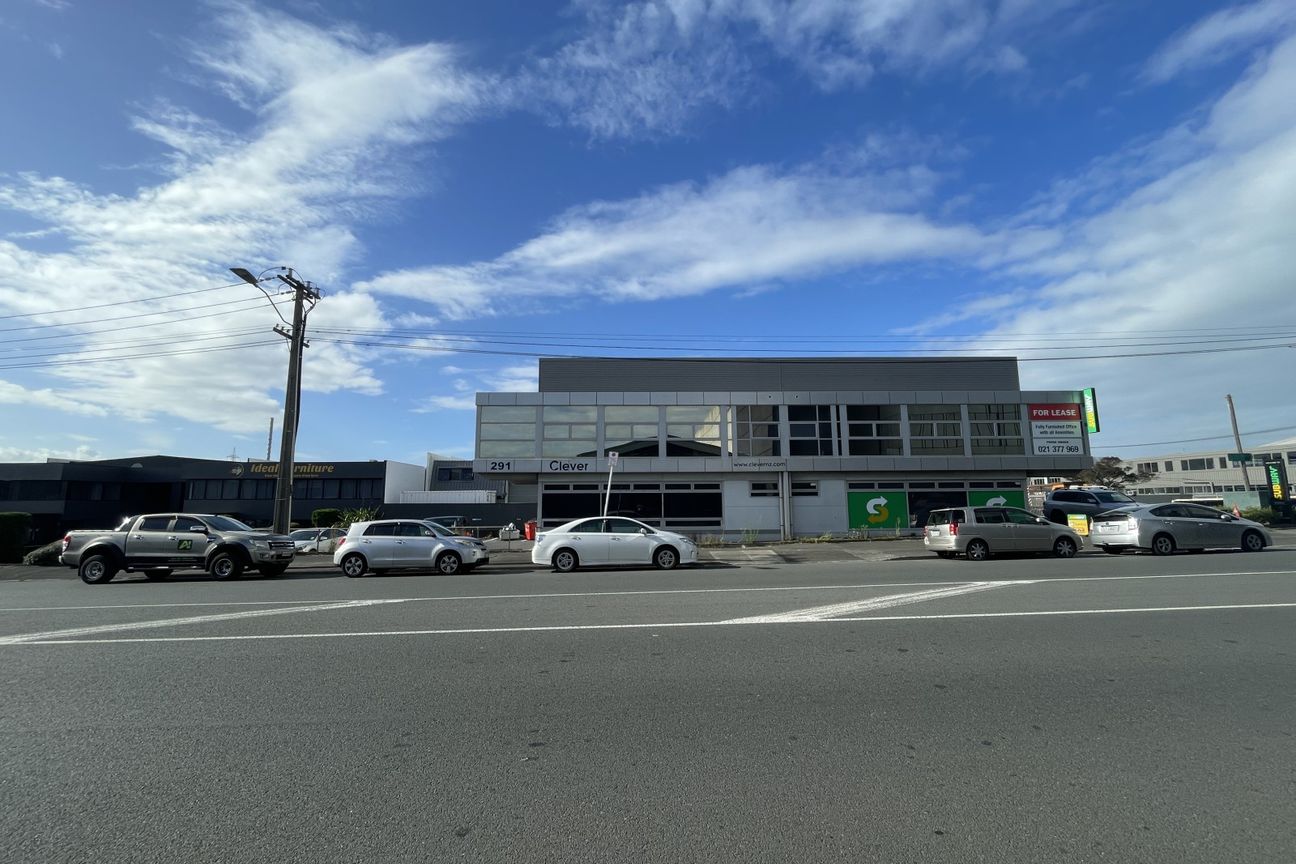 A-Grade & High Profile Industrial on Neilson - Altro