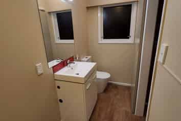 1/16 First Avenue, Avenues