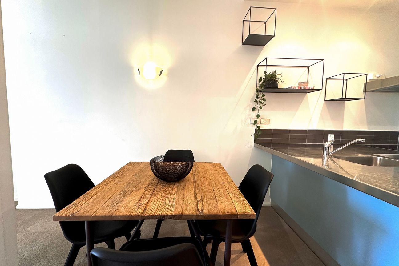 Light, Space & Parking with NY Loft Vibes - Widok 6