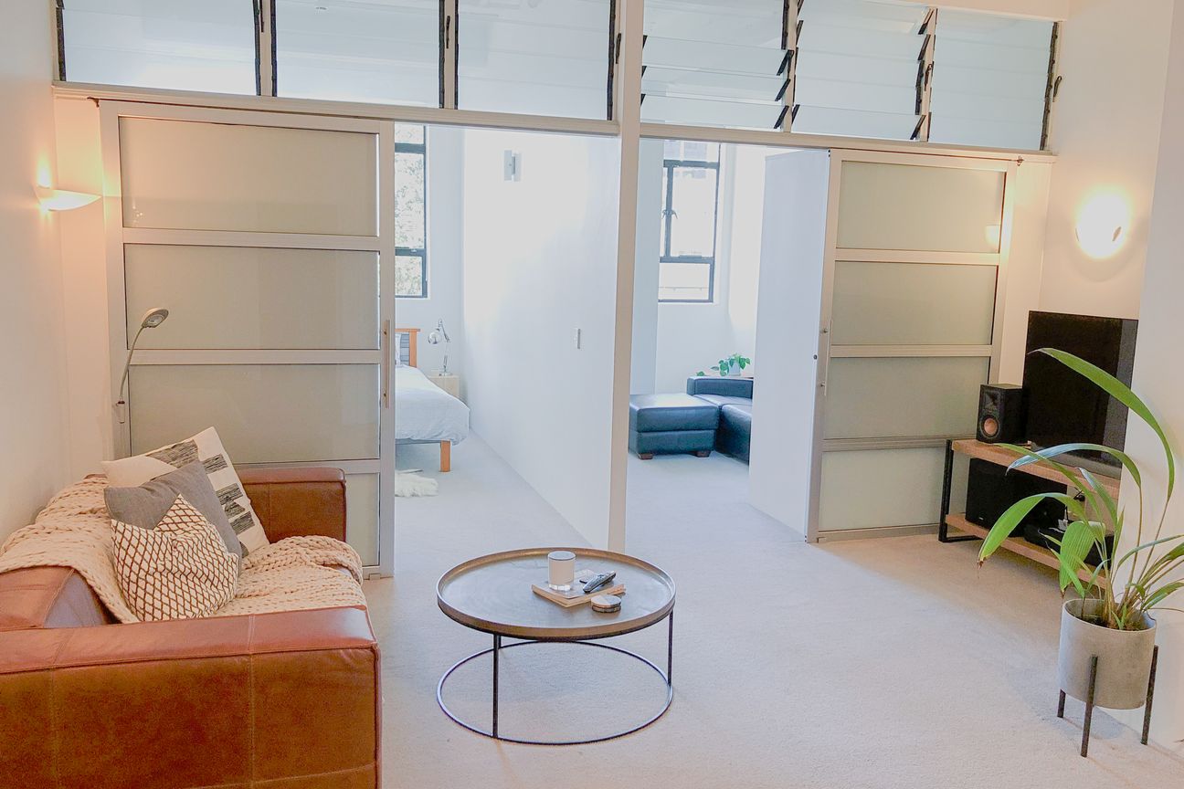 Light, Space & Parking with NY Loft Vibes - Widok 2
