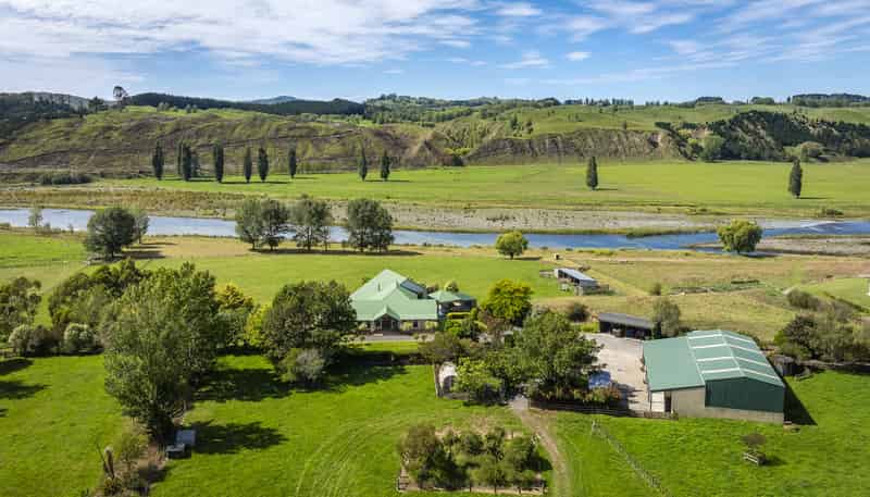 526 River Road, Otane