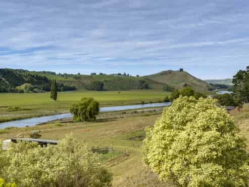 526 River Road, Otane