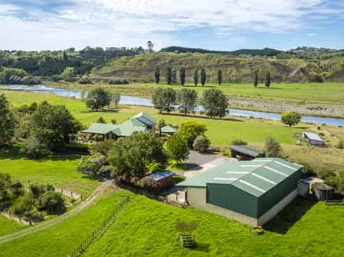 526 River Road, Otane