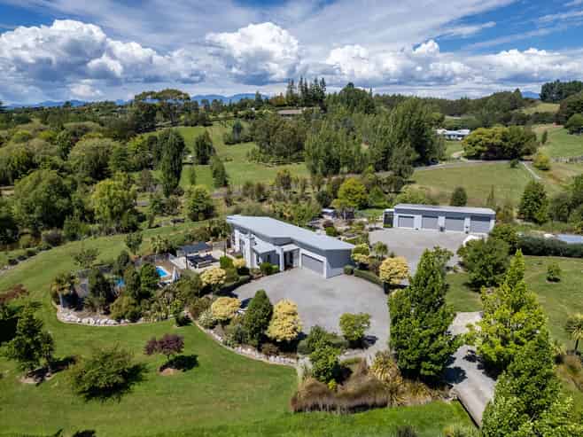 245 Westdale Road, Redwood Valley