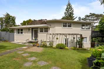 8 Avonleigh Road, Green Bay