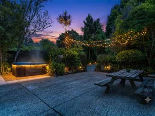 51 Hibiscus Coast Highway, Silverdale