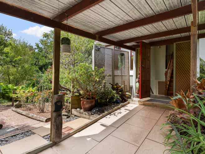 51 Hibiscus Coast Highway, Silverdale