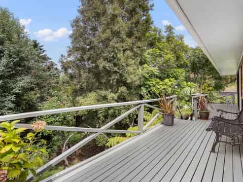51 Hibiscus Coast Highway, Silverdale