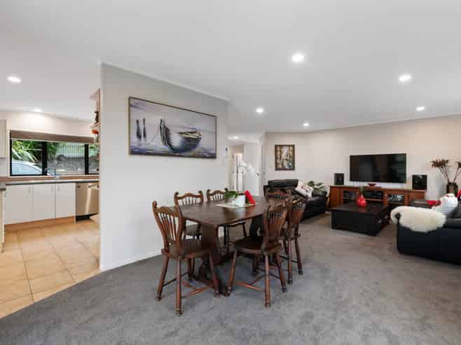 48 Barberton Terrace, Papakura