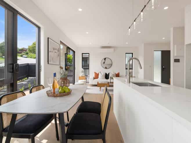 92 Takutai Avenue, Half Moon Bay