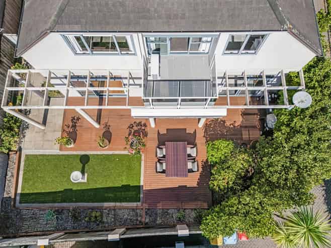 17 Tuhimata Street, Saint Heliers