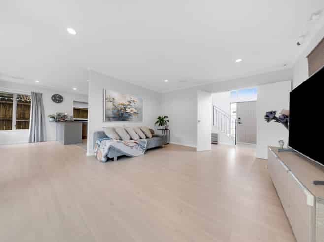 2 Dapple Place, Flat Bush