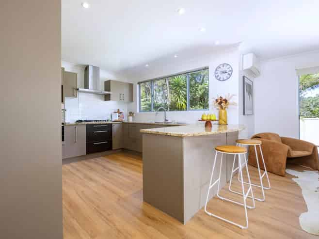 47 Chamari Close, Titirangi