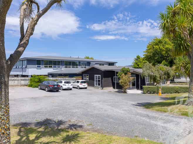 Rare Office Consent, Prime Exposure