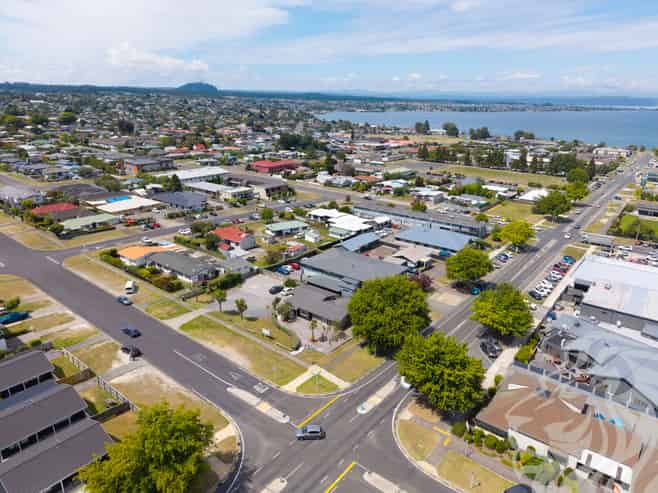 Rare Office Consent, Prime Exposure