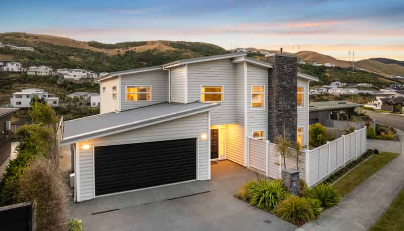 6 Farnworth Terrace, Churton Park