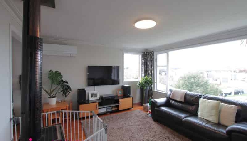 104 Easther Crescent, Kew