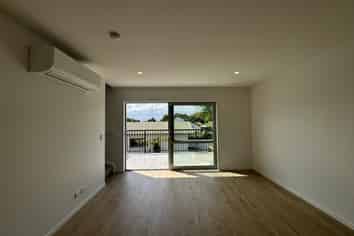 5/39 Archers Road , Hillcrest