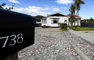 738 Seven Mile Road, Runanga