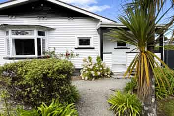 738 Seven Mile Road, Runanga