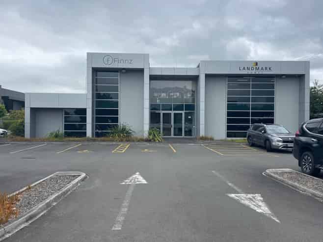 Profile Office With Parking