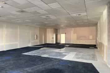 Newly refurbished high-exposure retail in Howick