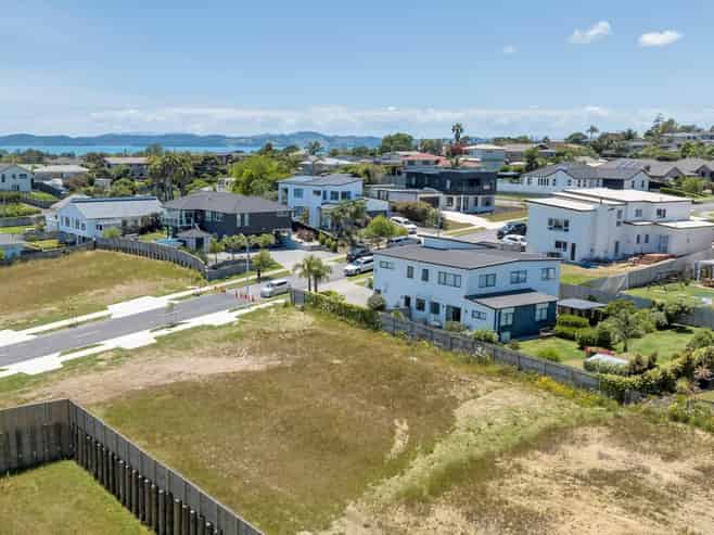 45 Seventh View Avenue, Beachlands