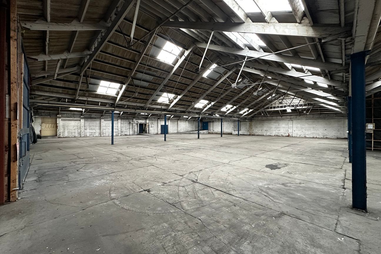 Harbour Basin Warehouse - Split or Whole - Vaade 2