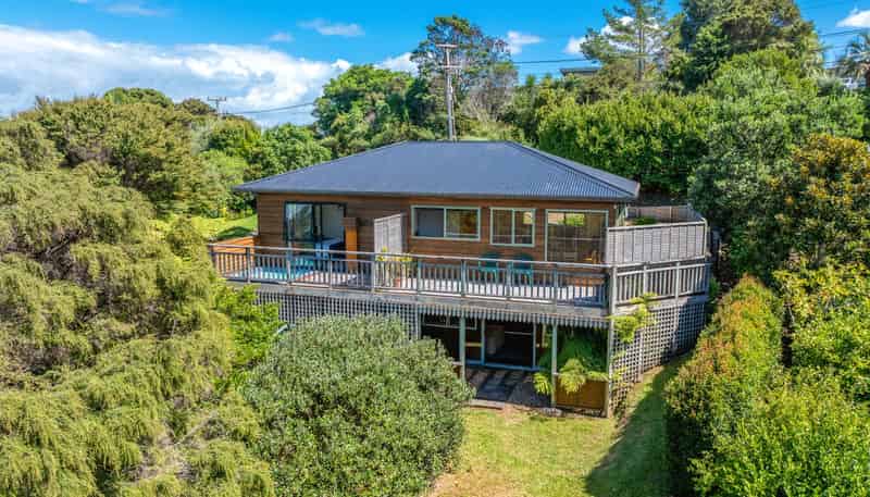 30 Coromandel Road, Oneroa