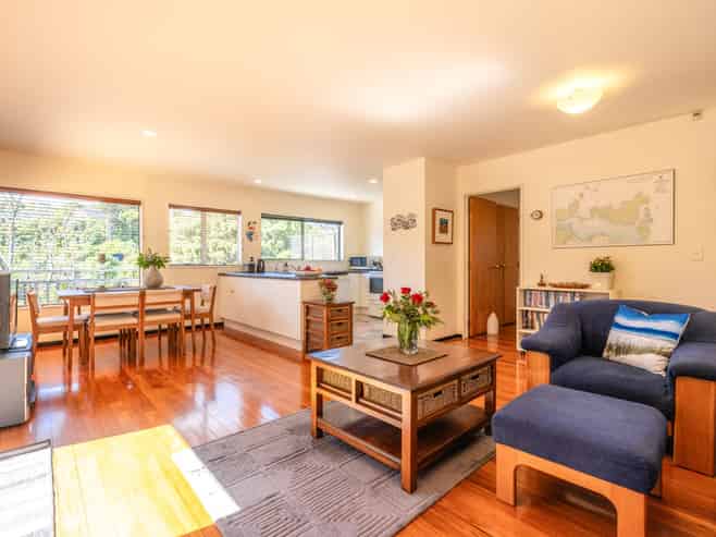 30 Coromandel Road, Oneroa