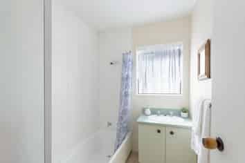 15B jeffares Place, Taradale