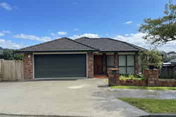 11 Innisowen Place, Flat Bush