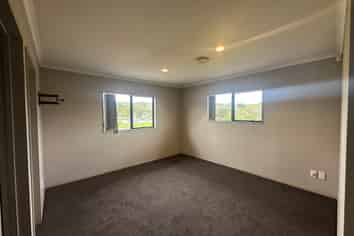 11 Innisowen Place, Flat Bush