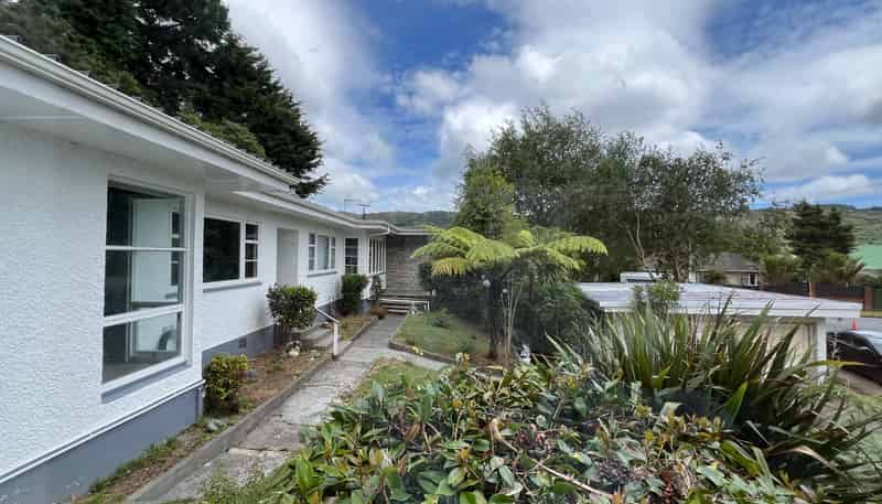 1 Coast Road, Wainuiomata