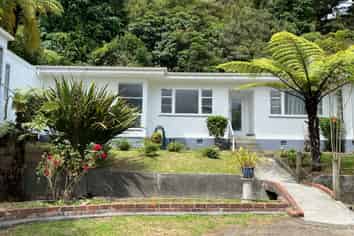 1 Coast Road, Wainuiomata