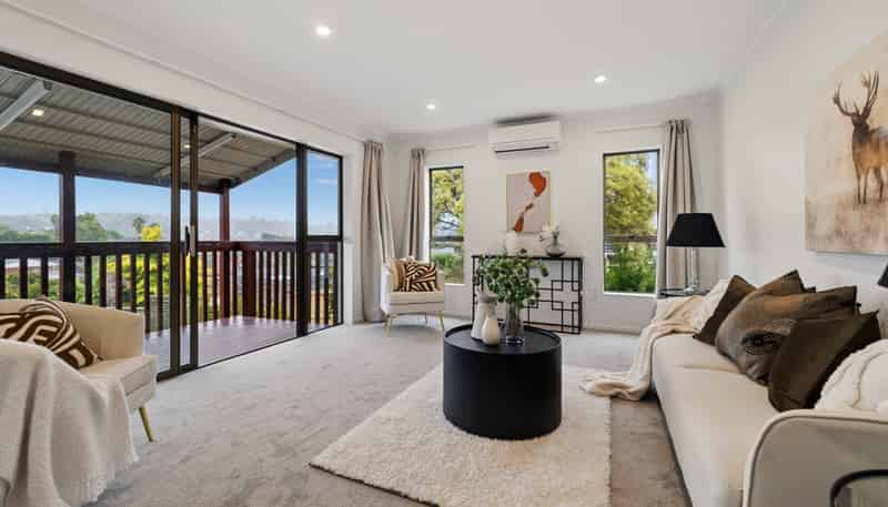 1/7 Tusac Place, Totara Vale