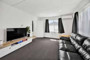 28 Celia Street, Stratford