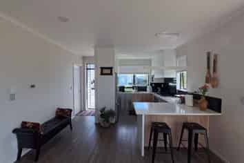 11 Pihoihoi Place, Hobsonville