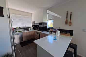 11 Pihoihoi Place, Hobsonville