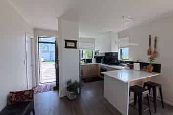 11 Pihoihoi Place, Hobsonville